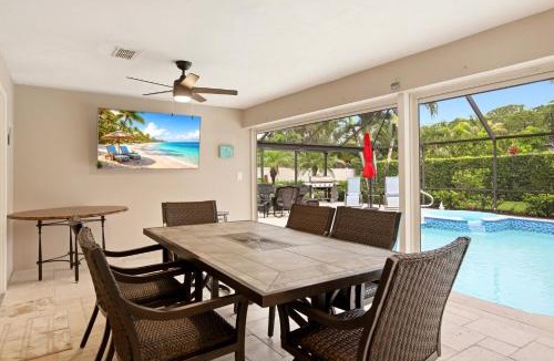 Palm River Estates House | Spacious 3 Bedroom Naples Home with Private Pool and Near Ocean Access
