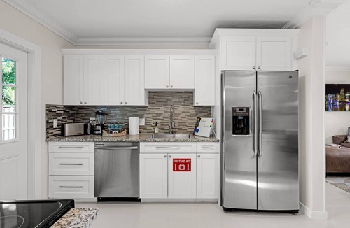 Homestead House | Spacious 4-bedroom house in family friendly Homestead FL