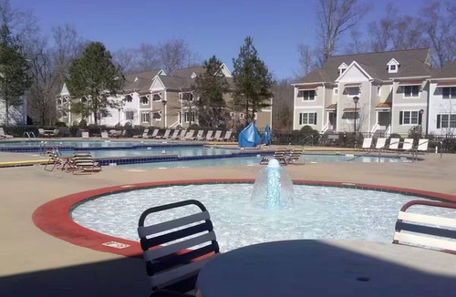 Lackey House | Spacious 4-bedroom townhome in peaceful Williamsburg with AC