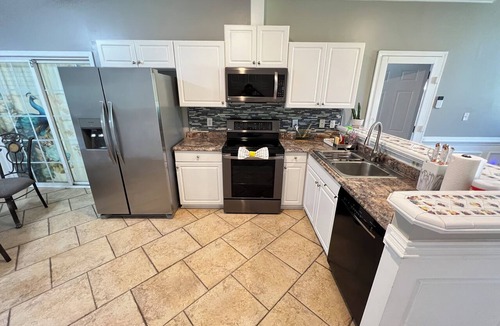 Myrtle Beach House | Spacious 4BR Family Retreat with Fenced Yard & BBQ