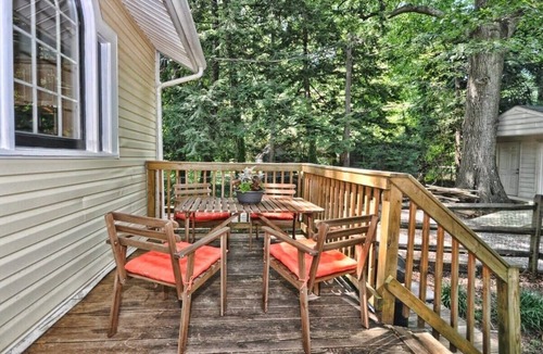 Sherwood Forest House | Spacious 4BR in Cotswold w/Deck
