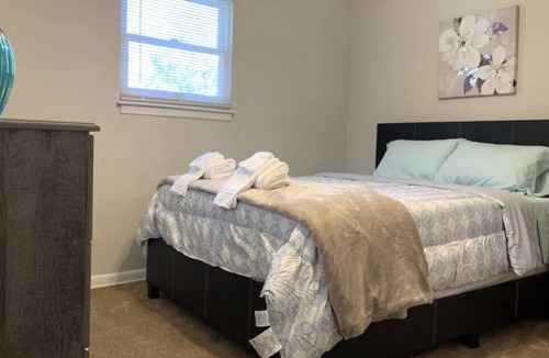 Virginia Beach House | Spacious 5 bedroom 4 bathroom