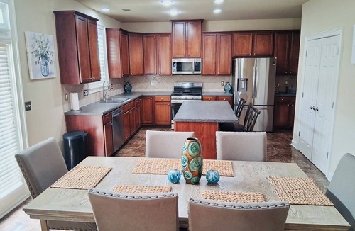 Lilburn House | Spacious 5-bedroom house in terrific Lilburn with AC