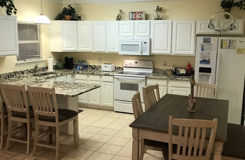Surfside Beach House | Spacious 6 Bedroom/3 Full Baths ~ Short Walk To The Beach!