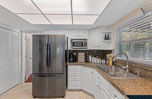 Brandon House | Spacious & Amazing Home w/Big Pool and Patio