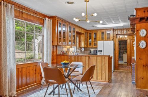 Cartersville House | Spacious Family Home - 10 Mins to Cartersville