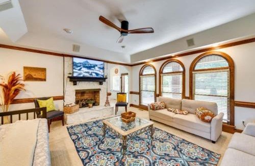 Cabarrus County House | Spacious Home-Game Room - Private Pond - Sleeps 16
