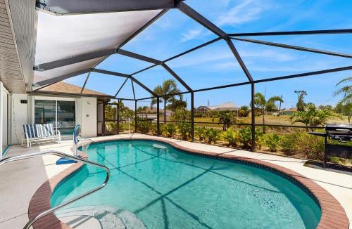 Pinehurst House | Spacious home private pool large kitchen