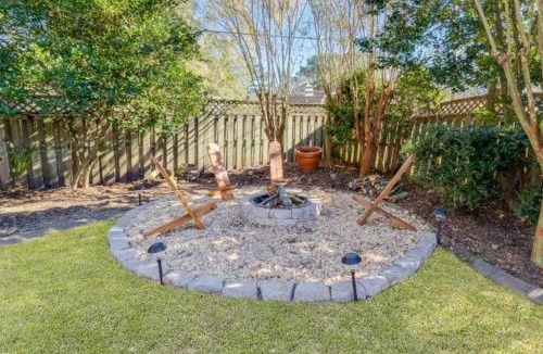 Pooler House | Spacious House Near Savannah Airport - 5 BR