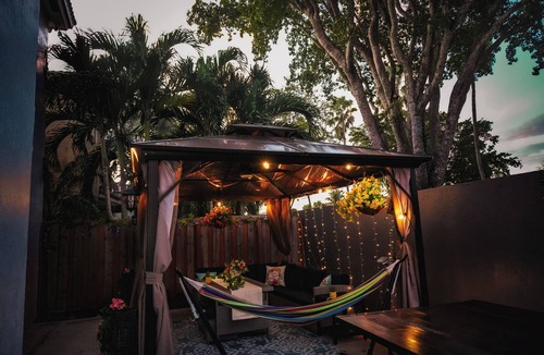 The Hammocks House | Spacious Miami Home w/Outdoor Lounge + Parking