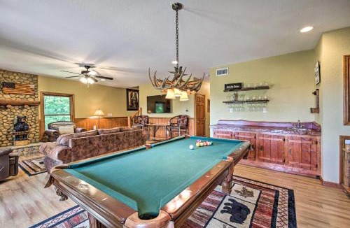 Indian Rock Springs House | Spacious Murphy Chalet w/Hot Tub: Mtn Views!