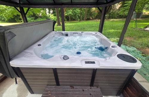 Kannapolis House | Spacious Renovated 5 bedroom Retreat near I-85