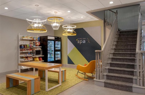 Summerville Hotel | Spark by Hilton Summerville