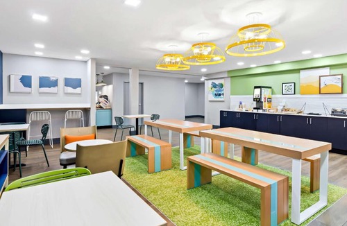 Winston - Salem Hotel | Spark by Hilton Winston-Salem University