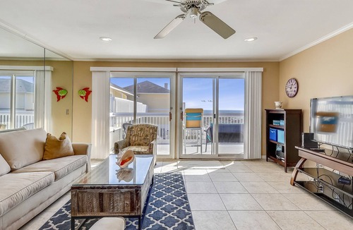 Holiday Isle Condo | SPC 2136 - Upstairs 2 BR - Beachside - Sleeps 6 by RedAwning