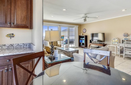 Holiday Isle Condo | SPC 2136 - Upstairs 2 BR - Beachside - Sleeps 6 by RedAwning