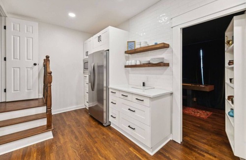 East Nashville House | Speakeasy. East Nash. Hot tub. Mins to Broadway