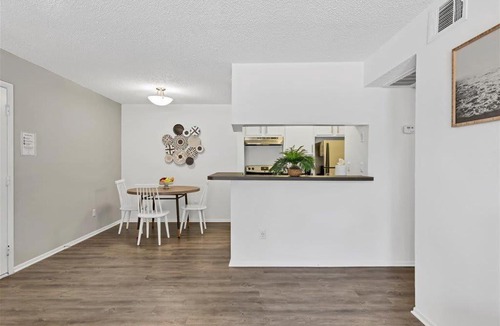 Trailer Estates Apartment | Special Apartment 1BR with Gym and Parking