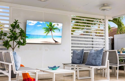 Westchester Villa | Spectacular Miami, 12 Miles from Downtown/GameRoom/Heated P