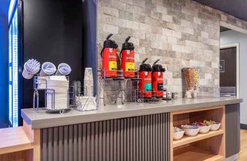 Wesley Chapel Hotel | SPOT X Hotel Tampa - Wesley Chapel by The Red Collection