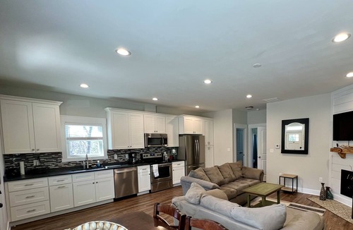 Keezletown House | Spring Village Luxury End Rowhouse