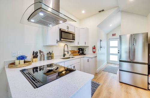 Lincolnville Cottage | St Augustine Vacation Rental: Close to Downtown!