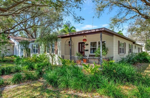 Fossil Park House | St Pete Hideaway w/Pool- Pet friendly