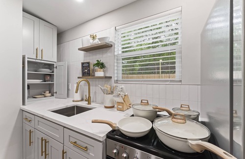 Murray Hill Apartment | Stay in our fully renovated Guesthouse located in the trendy Murray Hill district of Jacksonville