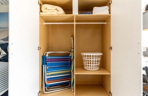 Ridge Wood Heights Apartment | Stay Like a Sailboat Studio and Outdoor Shower