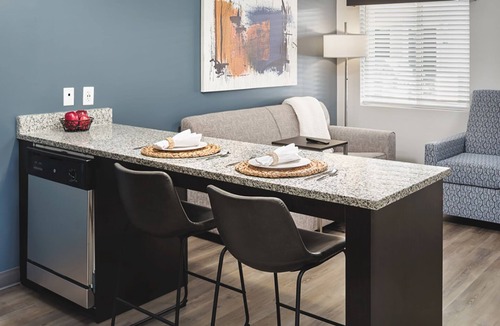 Tallahassee Apartment | stayAPT Suites Tallahassee-Capitol