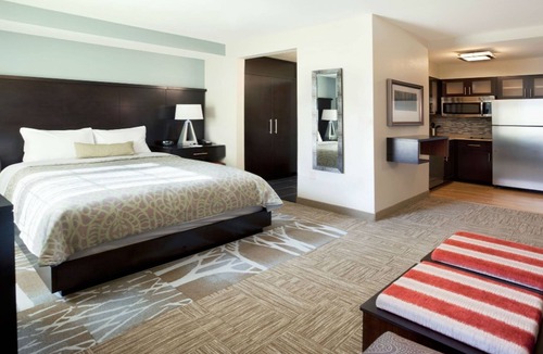 Johnson City Hotel | Staybridge Suites By Holiday Inn Johnson City by IHG