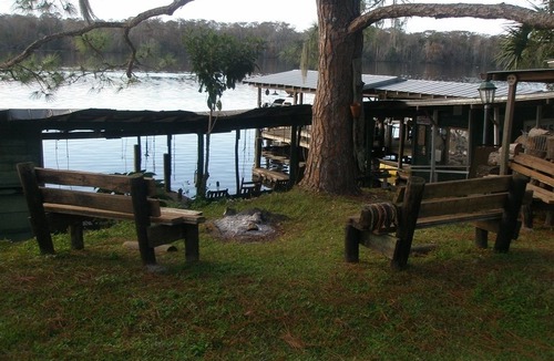 Satsuma Hotel | Stegbone's Fish Camp
