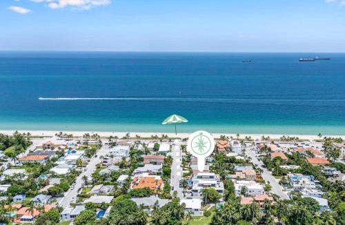 Birch Park Finger Streets House | Steps from the Beach Heated Pool Seaside Key