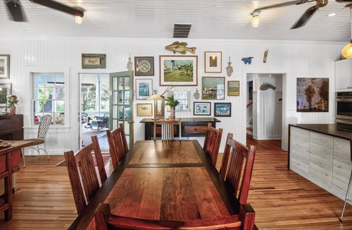 Tybee Island Cottage | Steps from Tybee’s Beaches & Park│Charming Historic Home w/Modern Comforts