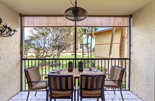 Fort Pierce Condo | Steps to Beach, Free offseason Golf, King Bed, Fully Renovated and Appointed
