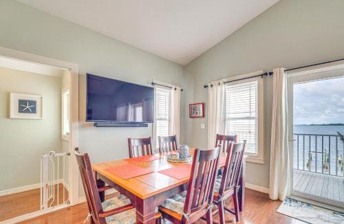 Cedar Key House | Steps to Beach Waterfront Cedar Key Home!