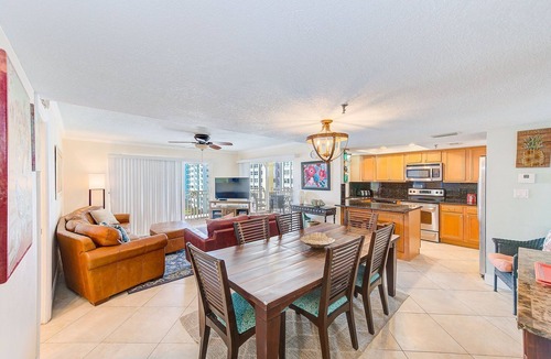 North Redington Beach Condo | Steps to the Beach! 3/3, Heated Pool/Hot Tub 501