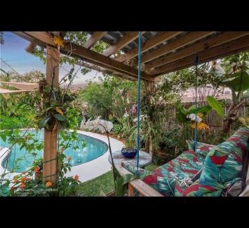 Pompano Beach House | Strawberry Moon