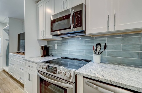 Jacksonville Beach Apartment | Studio | 1BA Spacious & Comfortable Jacksonville Beach House