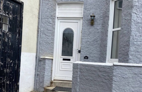 Bournemouth City Centre Apartment | Studio Flat from Bournemouth Beach
