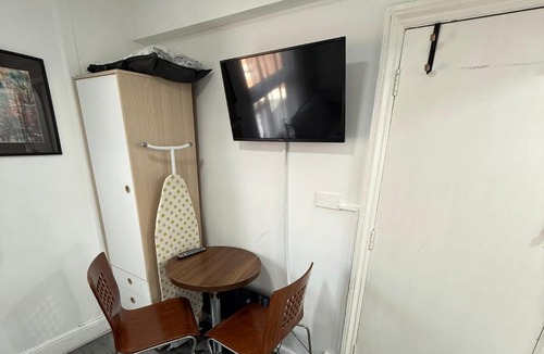 Bournemouth City Centre Apartment | Studio Flat from Bournemouth Beach