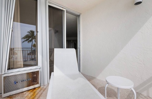 Lower Matecumbe Key Apartment | Studio, Second Floor Partial Views