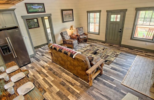 Wiley Cottage | Stunning Cottage Rental Ideal for a Family to Go Glamping in Georgia
