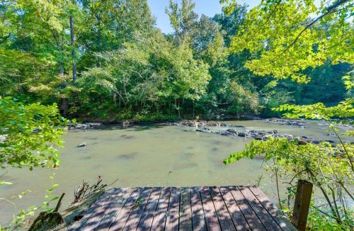 Howard House | Stunning Culloden Cabin with Deck & Creek View!