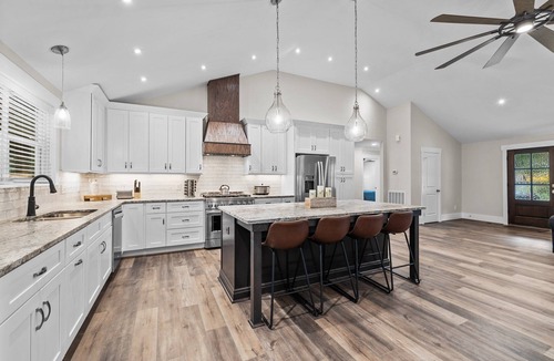 North Raleigh House | Stunning Home, conveniently located in Raleigh