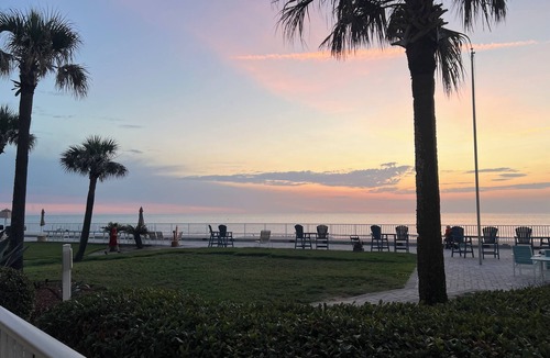 Bostwick Park Condo | Stunning Oceanfront 1 Bedroom Condo W/patio for amazing sunsets!