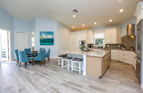 Royal Harbor House | STUNNING POOL HOME, 4 BEDS/4 BATHS, DOWNTOWN NAPLES, FL