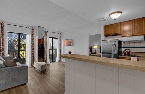 Florida Center Apartment | Stunning Resort Two Bedroom condo near Universal & Disney