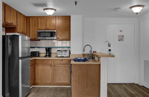 Florida Center Apartment | Stunning Resort Two Bedroom condo near Universal & Disney