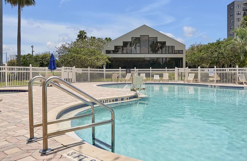 Florida Center Apartment | Stunning Resort Two Bedroom condo near Universal & Disney